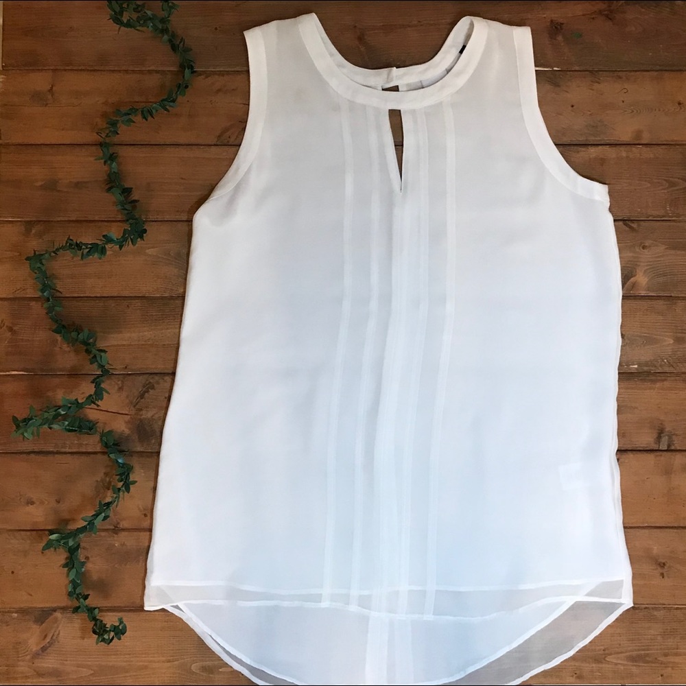 Cabi Women’s Solid White Sleeveless Top